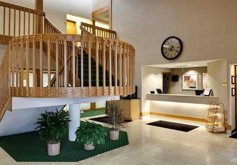 Quality Inn & Suites- Valparaiso Interior photo